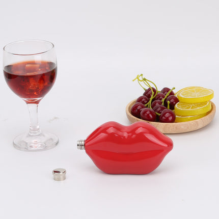 KissSip™ – Lip Flask